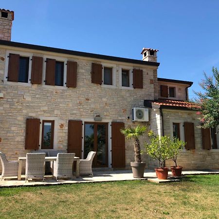 Casa Stefanie Villa Kastelir Exterior photo